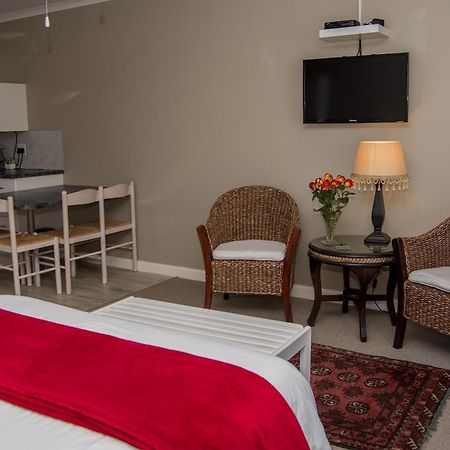 Diaz Beach Guest House Мозел Бей Стая снимка
